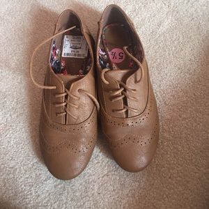 madden girl oxfords