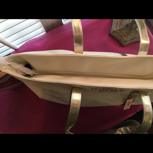 💥💥Victoria Secret Tote💥💥 - Picture 2 of 4