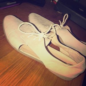 cute flats/ dress shoes