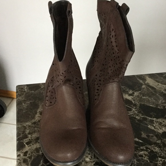 Alls creek booties - Picture 2 of 4