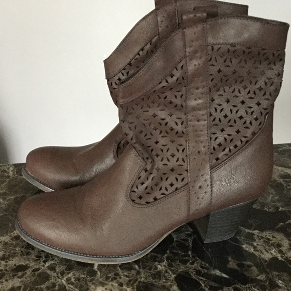 Alls creek booties - Picture 3 of 4