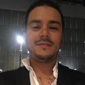 Meet your Posher, Leo