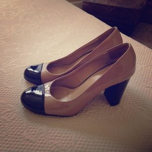 Bandolino High Heels cream&tan (size 9.5)