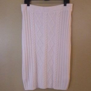 Sweater pencil skirt.