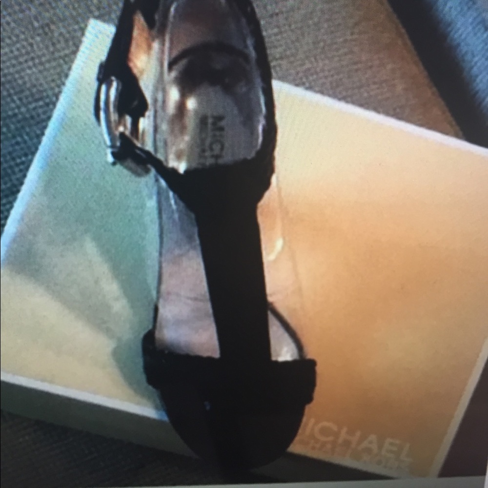 Michael KORS juniper T strap 6m New