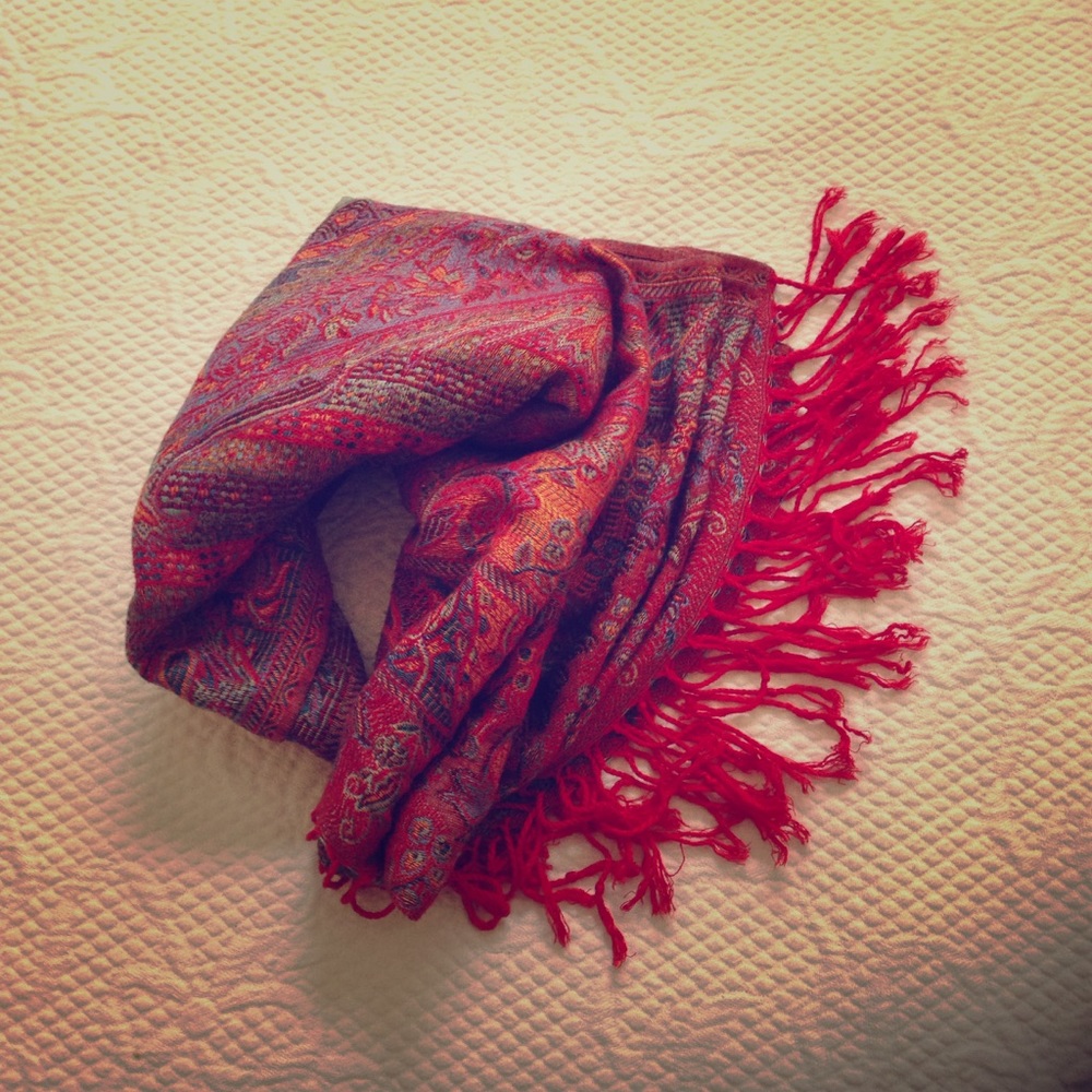 Beautiful wrap scarf with paisley design