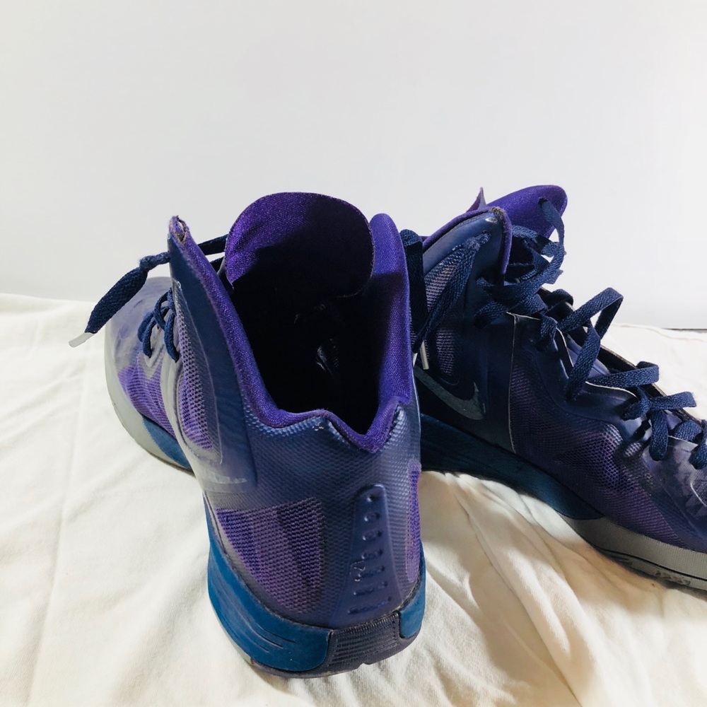 NIKE HYPERFUSE BASKETBALL SHOES - Picture 2 of 5