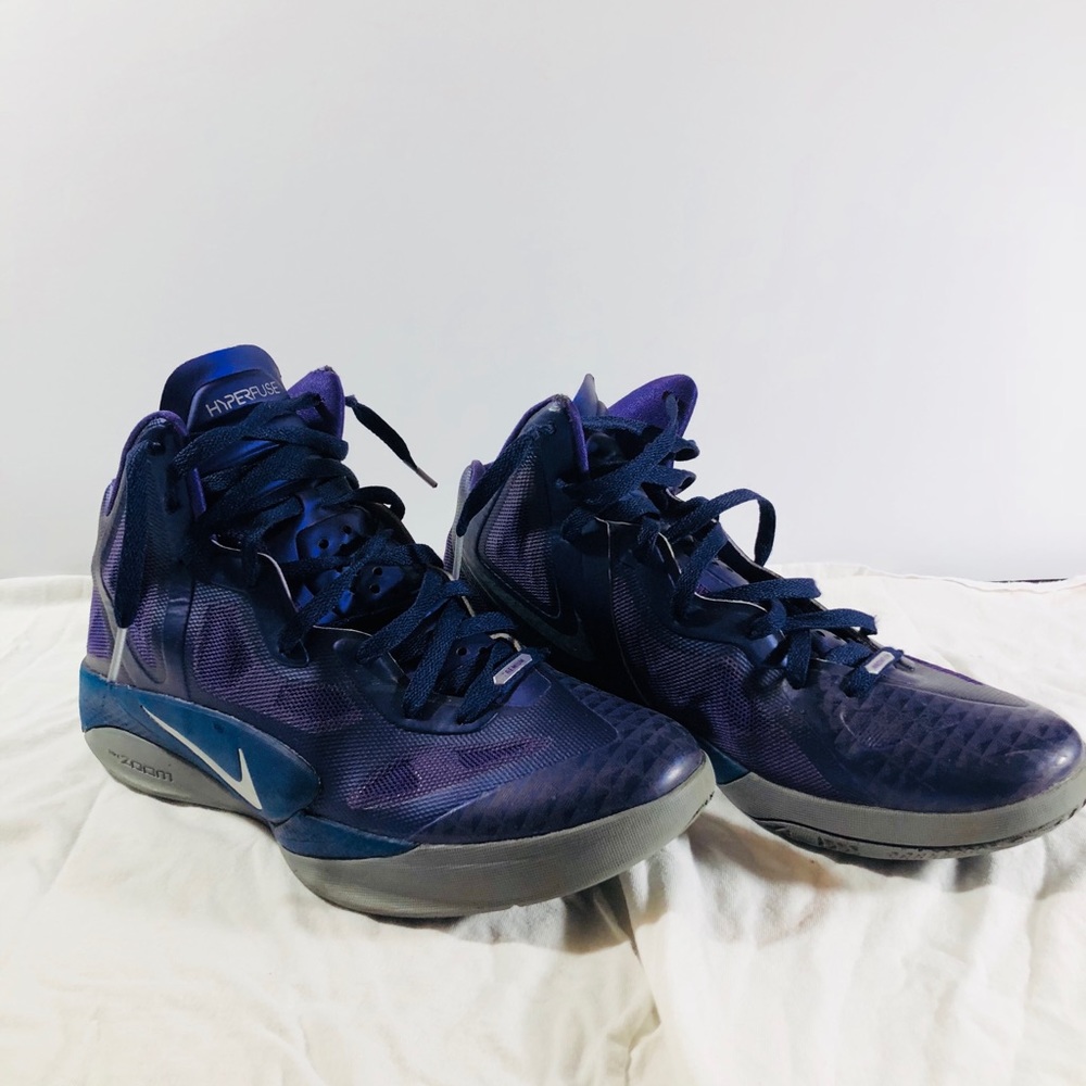 NIKE HYPERFUSE BASKETBALL SHOES - Picture 5 of 5