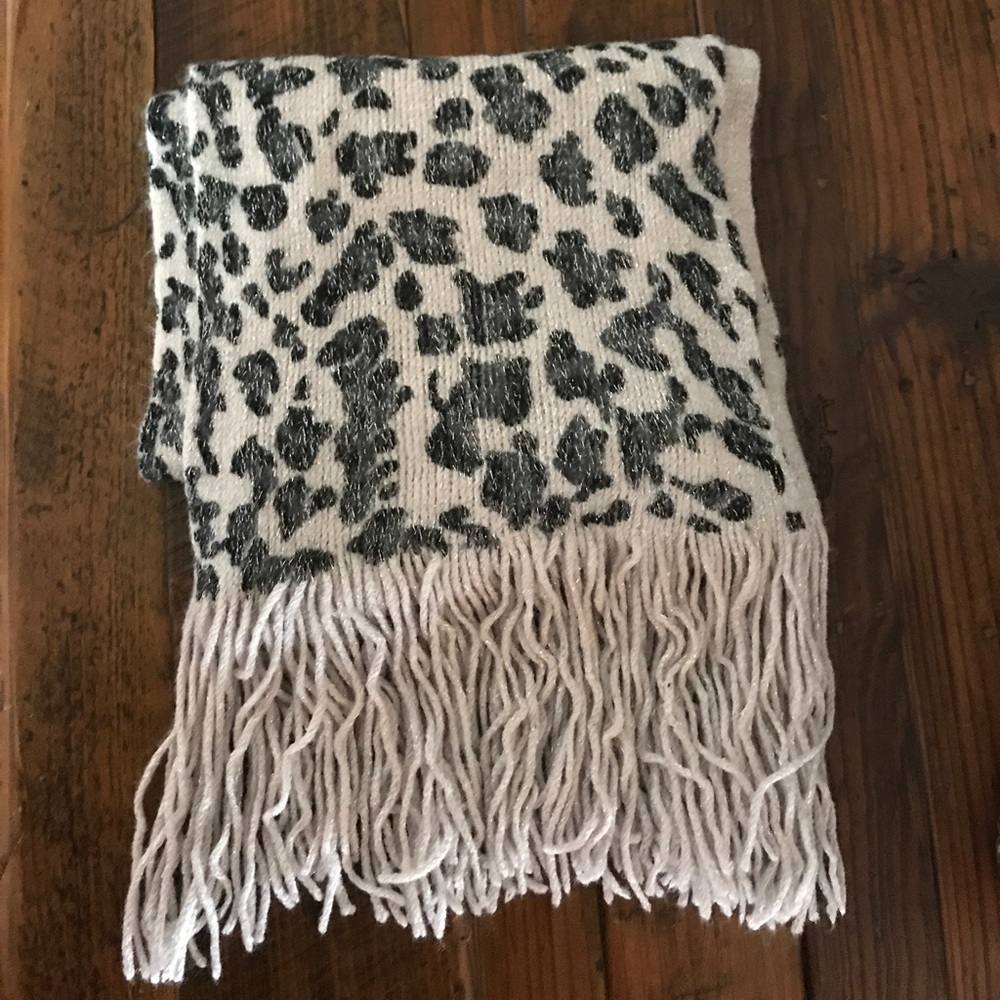 White leopard scarf