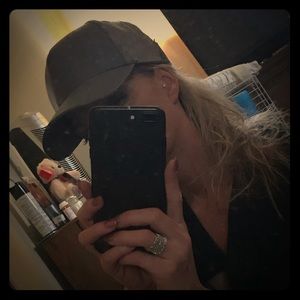 Leather gray adjustable Olive & Pique hat New