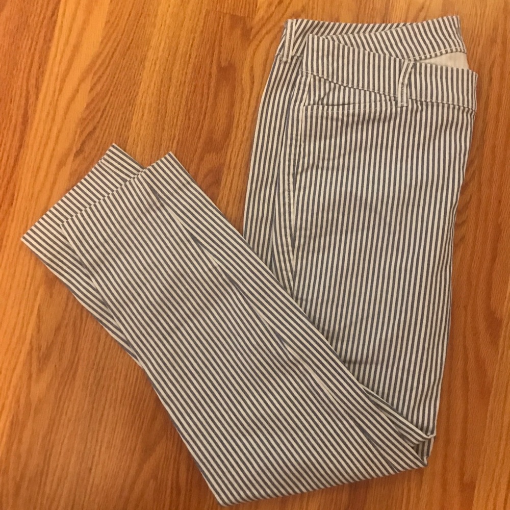 Old Navy Seersucker Pixie Pants Size 6