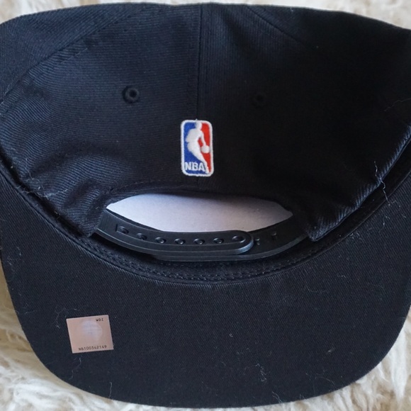 NWOT Golden State Warriors snapbacks - Picture 5 of 5