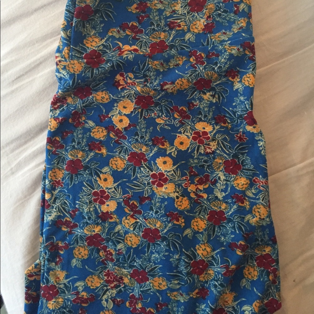 NWOT LulaRoe One Size Floral Leggings