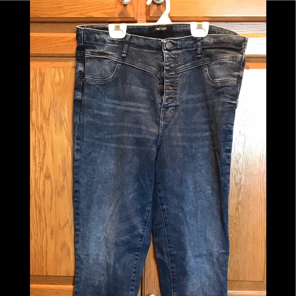 Jeans. By Refuge