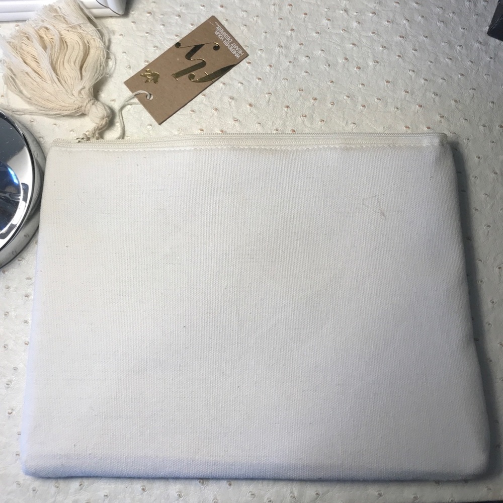 Perfect Pouch - Picture 3 of 3