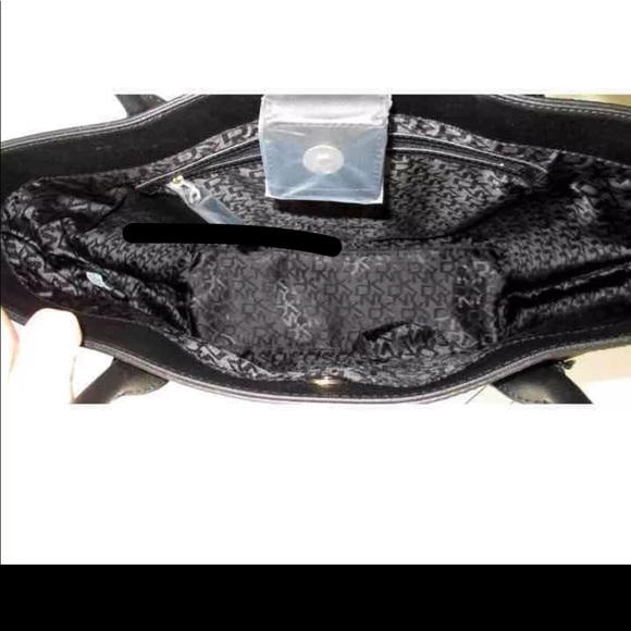AUTHENTIC DKNY Black SAFFINO Leather Handbag! - Picture 2 of 4