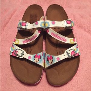 NEW Sz 9 Women’s Minnie Mouse Birkenstock Sandals