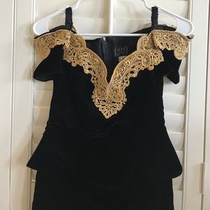 Vintage size 2 off the shoulder black dress