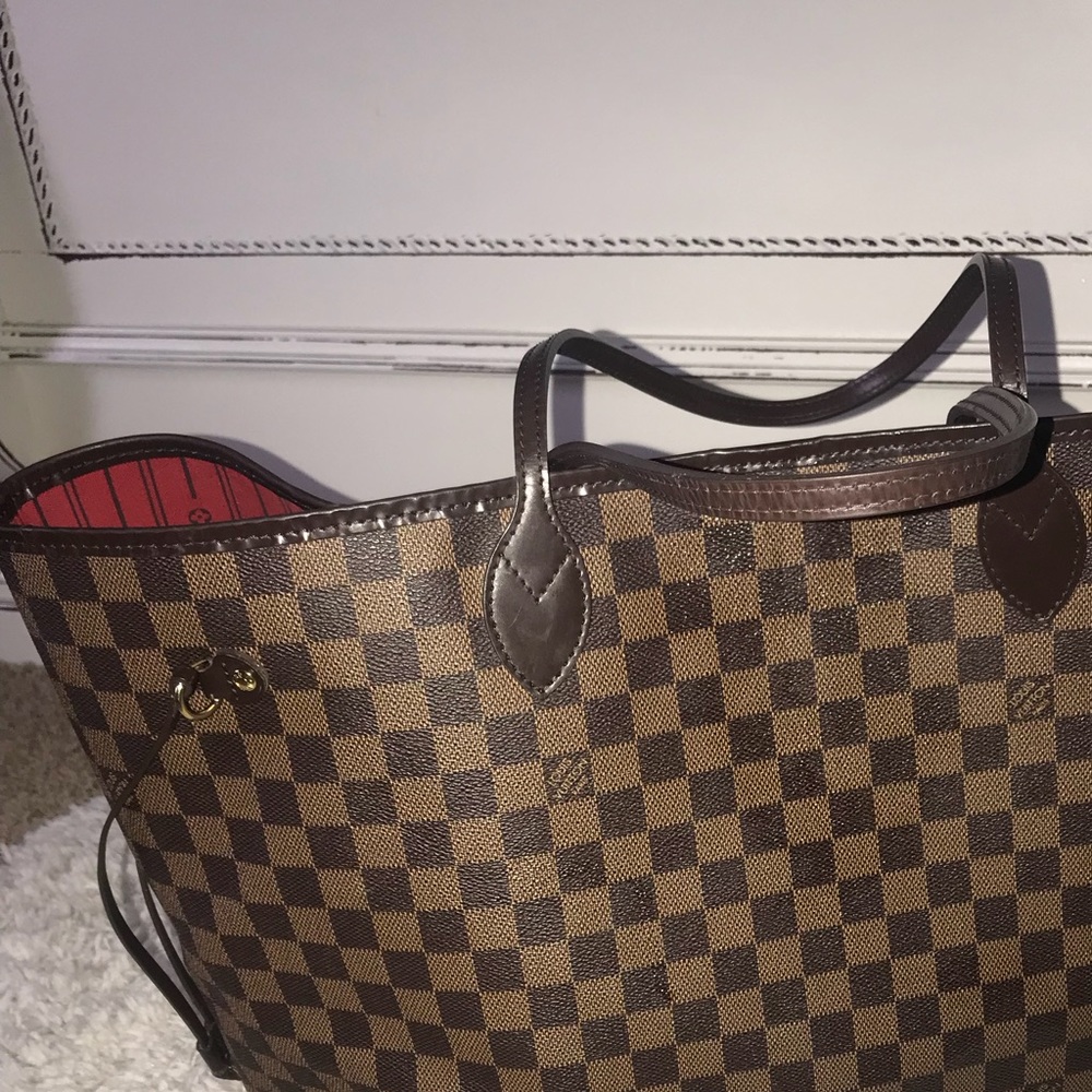 Authentic 💯  Louis Vuitton large neverfull bag