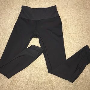 Lululemon high waisted black leggings with mesh