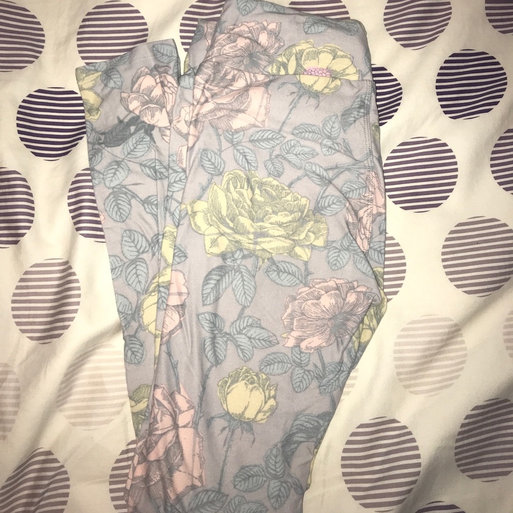 LuLaRoe One Size leggings