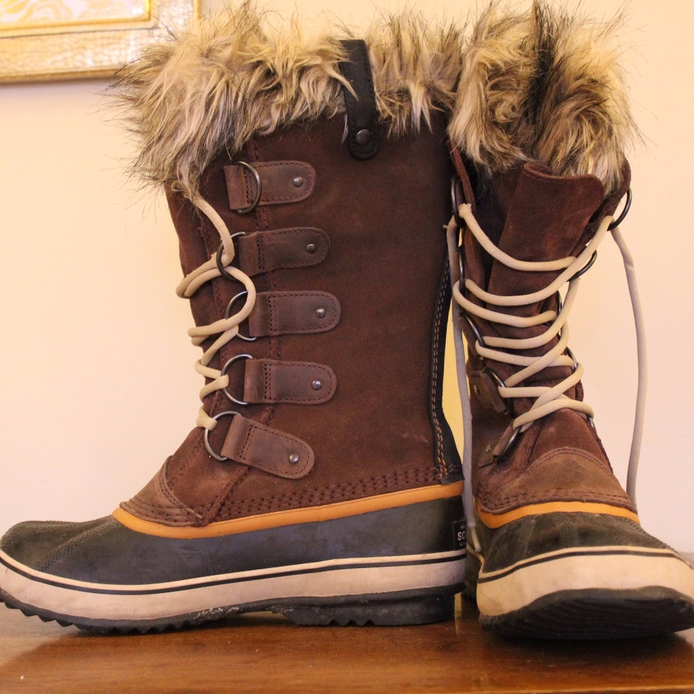 Sorels Joan of Arc Snow Boots