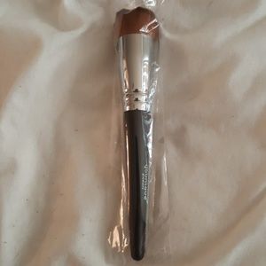 Liquid Foundation Brush