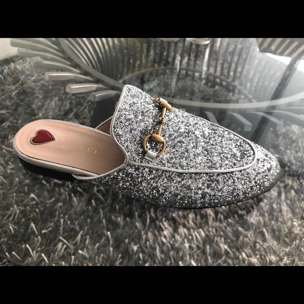 Gucci flats