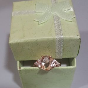 RePosh: Beautiful Morganite and CZ ring size 5