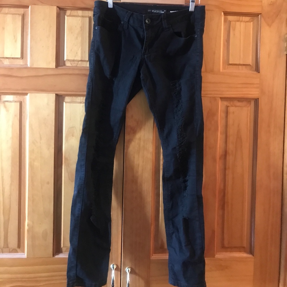 Hot Topic ripped jeans