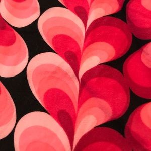 LuLaRoe OS Heart leggings