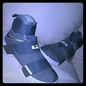 Lebron Soldier 10's