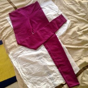 Alo Yoga leggings size S