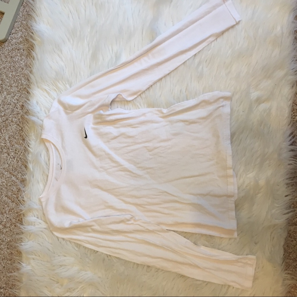 ❌Sold on Another Site❌ Nike 100% Cotton Top