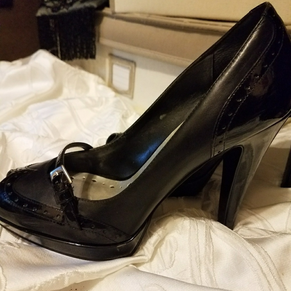 BCBG Black Peeptoes