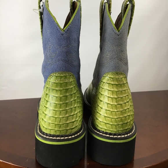 Western boots - Picture 3 of 7