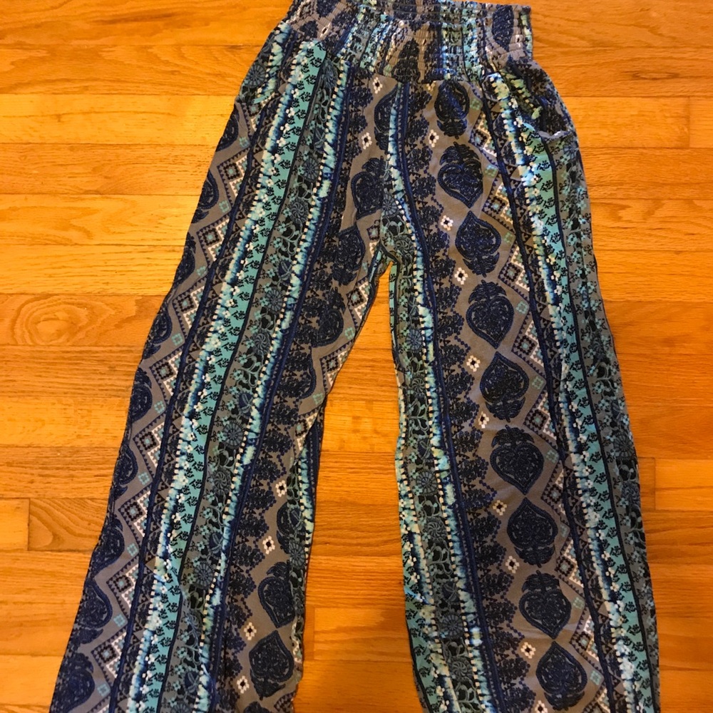 Bundle of 5 pairs of Mossimo size Medium pants