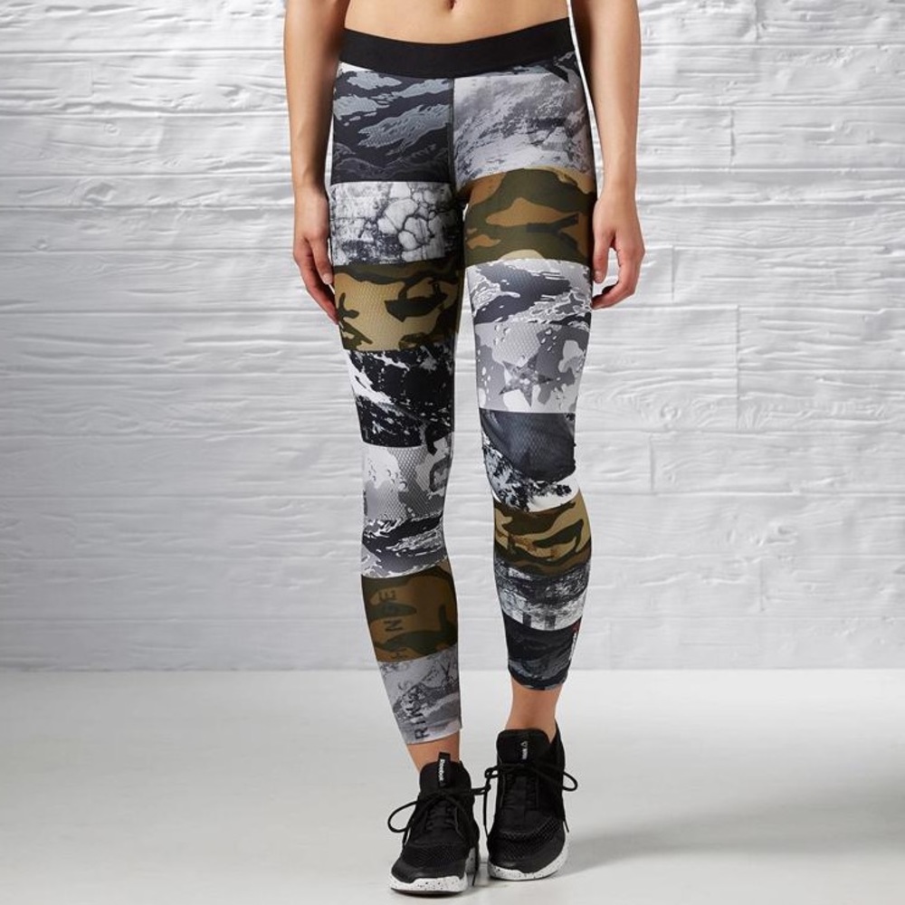 Reebok mix it up camo print leggings