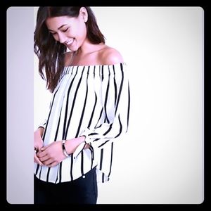 NEWEXPRESS STRIPED OFF SHOULDER TIE SLEEVE SHIRT M