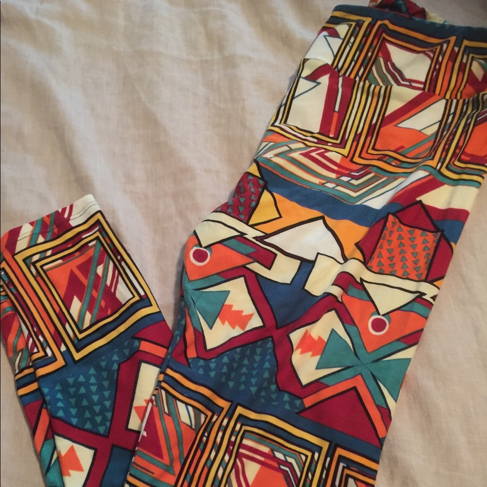 ❤️❤️SOLD❤️❤️LuLaroe Leggings tall & curvy