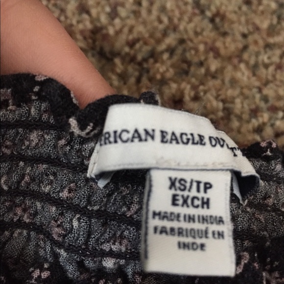 XS American Eagle off the shoulder top - Picture 2 of 2