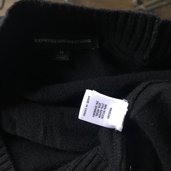 Express Size M Tops - Picture 5 of 5