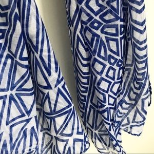 Haystacks Accessories - Haystacks Cobalt Blue White Geometric Scarf Wrap Haystacks Accessories - Haystacks Cobalt Blue White Geometric Scarf Wrap