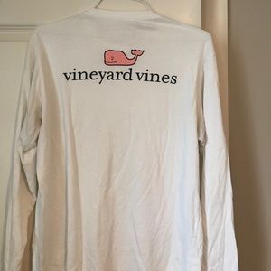 Long sleeve Vineyard Vines t shirt. Medium