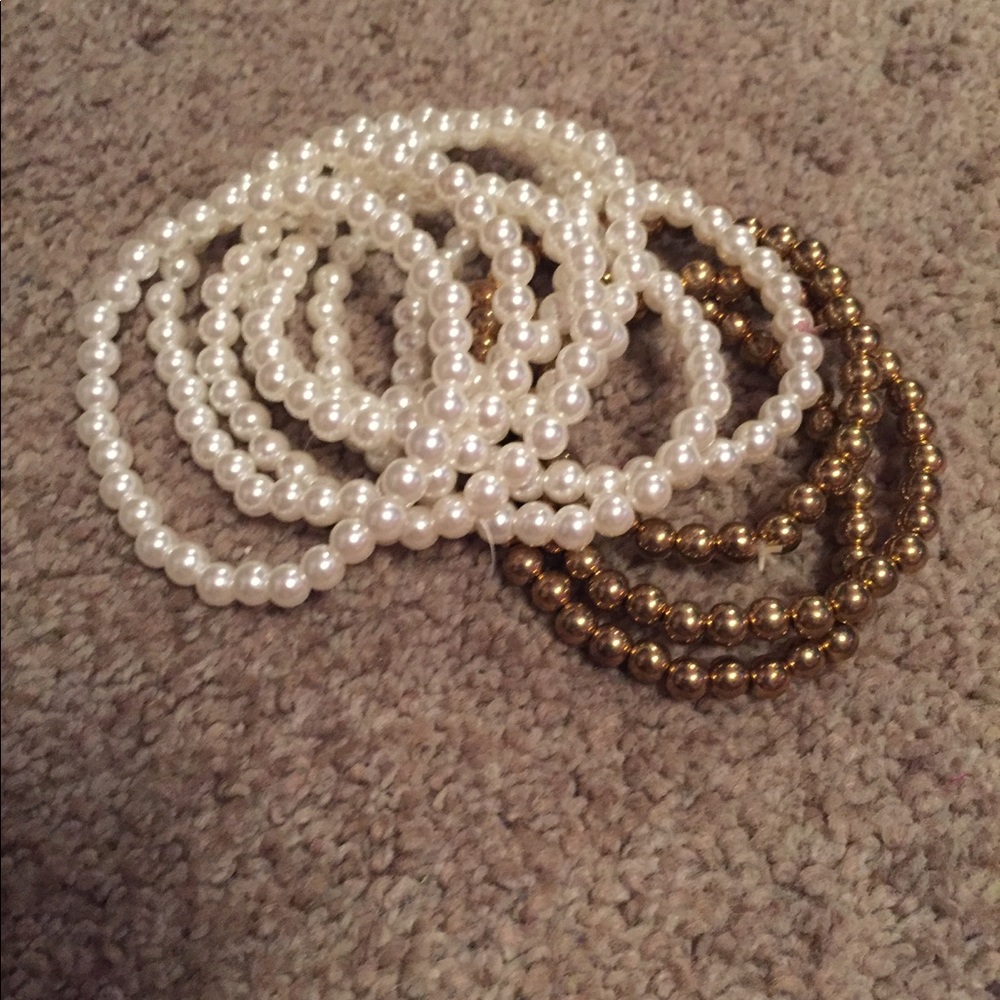 Pearl like bracelets