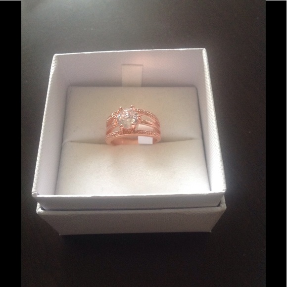 New rose gold color fashion jewelry ring - Picture 2 of 5