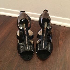 Michael Kors Berkely T Strap sandal pumps