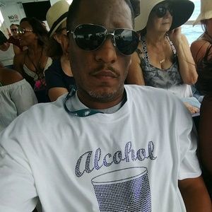 Meet your Posher, Chuck