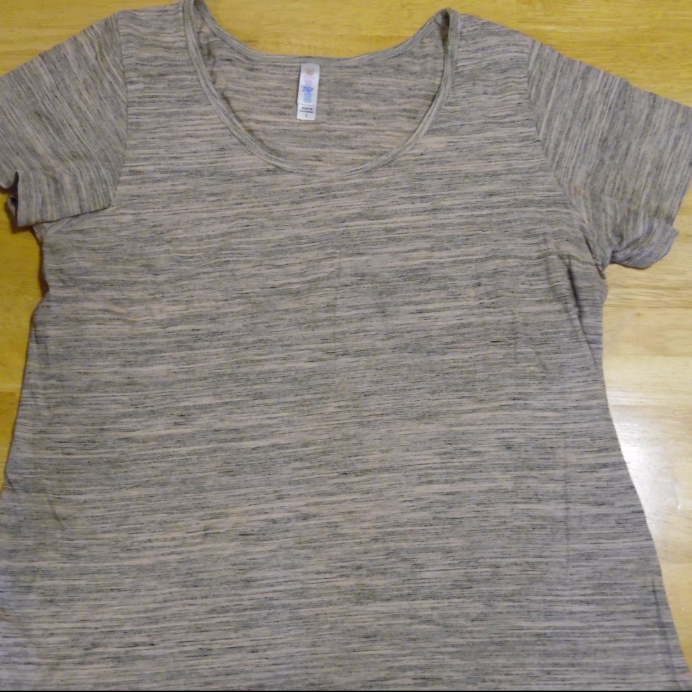 LuLaRoe Classic Tee