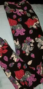 Brand new never worn Lularoe TC leggings